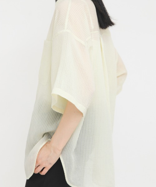 KBF（ケイビーエフ）の「シアーストライプBIGシャツ（シャツ/ブラウス・レディース・イエロー系その他/パープル系その他/グリーン系その他・ONE）」の17枚目の写真