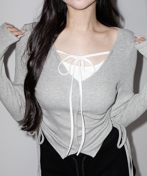 me+em select(ミームセレクト)の「【 3WAY 】レイヤード風シャーリングリボンリブトップス / fake layered shirring ribbon lib tops(Tシャツ/カットソー・レディース・ブラック/ピンク/グレー・FREE)」の3枚目の写真