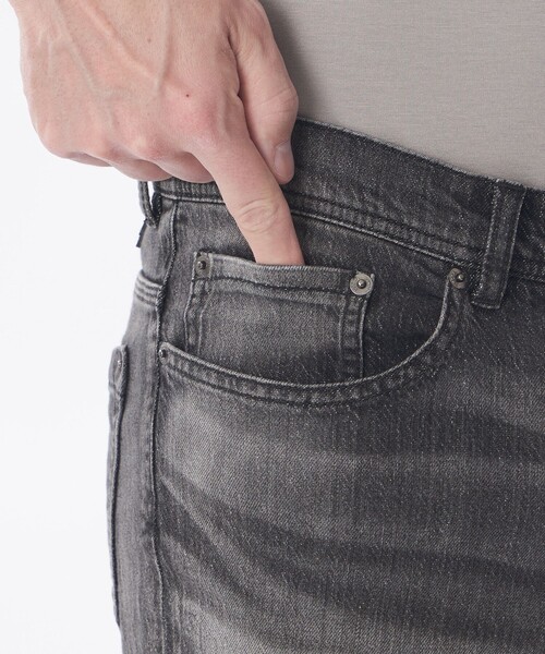 EPOCA UOMO(エポカウォモ)の「和紙ストレッチデニムパンツ(デニムパンツ・メンズ・グレー系その他2/ブルー系その他7・46/48)」の4枚目の写真
