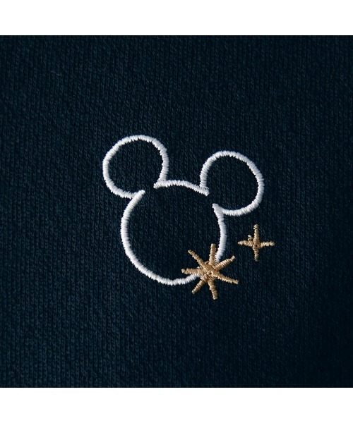 Disney（ディズニー）の「ミッキーモチーフのUVケアパーカー（パーカー・レディース・ブラック/オフホワイト・S/M/L/LL/3L）」の6枚目の写真