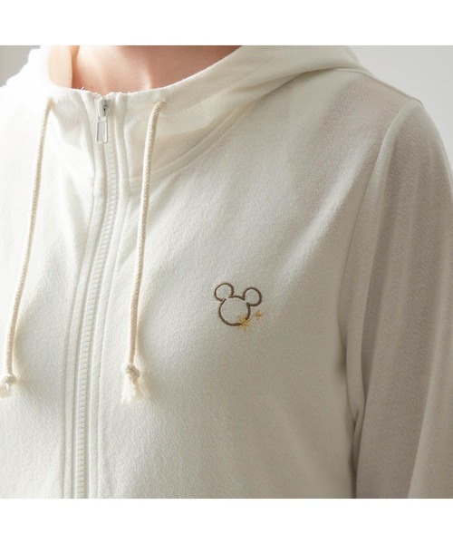 Disney（ディズニー）の「ミッキーモチーフのUVケアパーカー（パーカー・レディース・ブラック/オフホワイト・S/M/L/LL/3L）」の16枚目の写真