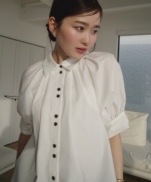 RUIRUE BOUTIQUE(ルイルエブティック)の「洗える ストレッチ 2Set | タック ギャザー シャツ / 綺麗シルエット ・ ワイドパンツ | パンツスーツ・セットアップ・お仕事服・通勤服・シャツ・ママスーツ(セットアップ・レディース・ブラック/ホワイト×ブラック/ホワイト×グレー・S/M/L)」の4枚目の写真