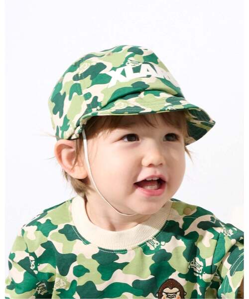 XLARGE KIDS（エクストララージキッズ）の「ファニーゴリラカモ総柄 ベビーキャップ（キャップ・キッズ・ブルー/グリーン・48-50cm）」の4枚目の写真