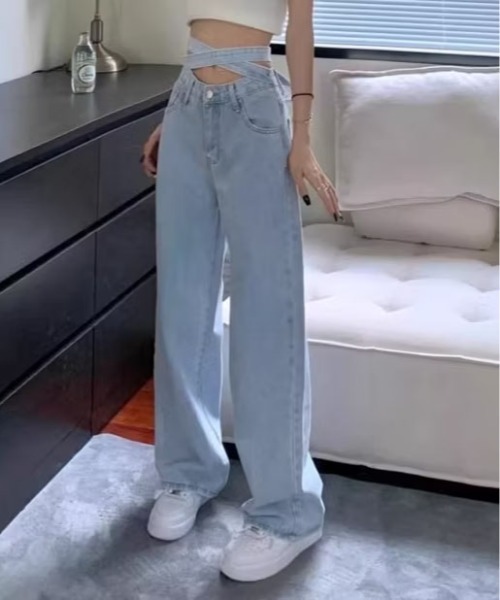 &soiree(アンドソワレ)の「ウエストクロスバックリボンデニムパンツ(デニムパンツ・レディース・ブルー・X-SMALL/SMALL/MEDIUM/LARGE/X-LARGE)」の2枚目の写真