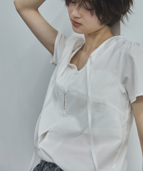 feepur(フェピュール)の「ハーフコットンブラウス(シャツ/ブラウス・レディース・オフホワイト/ブラック・MEDIUM)」の9枚目の写真