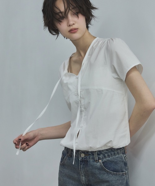 feepur(フェピュール)の「ハーフコットンブラウス(シャツ/ブラウス・レディース・オフホワイト/ブラック・MEDIUM)」の13枚目の写真