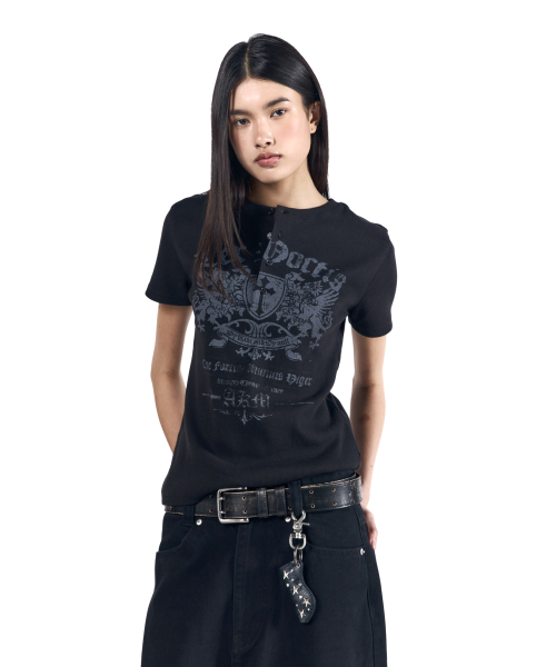AAKAM(アーカム)の「Shield Henry Neck Half Top (Black)(Tシャツ/カットソー・レディース・その他・1/2/3)」の3枚目の写真