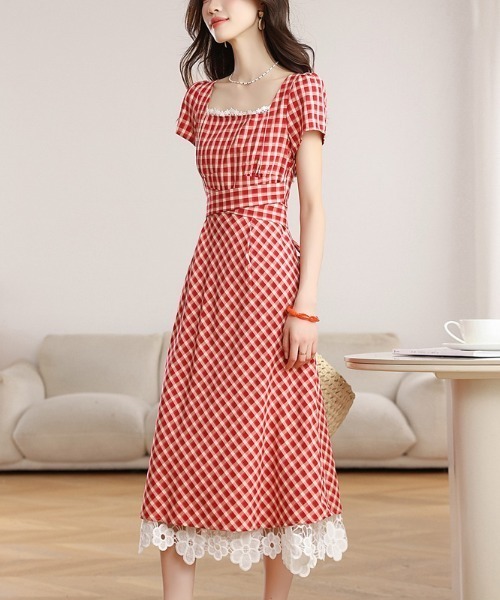 LUCPY（ラクピー）の「チェック柄レース切替ロングワンピース（ワンピース・レディース・レッド・X-LARGE/LARGE/MEDIUM/SMALL）」の4枚目の写真