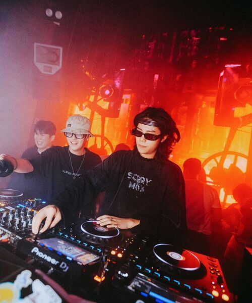 MWOONG（ムン）の「Familia Overfit T-shirts(WHITE)（Tシャツ/カットソー・メンズ・その他・0/1/2）」の6枚目の写真