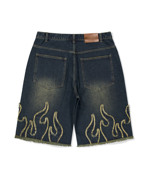 WKNDRS(ウィーキャンドース)の「FLAME DENIM SHORTS (S.BLACK)(その他パンツ・レディース・その他・MEDIUM/LARGE/X-LARGE)」の3枚目の写真