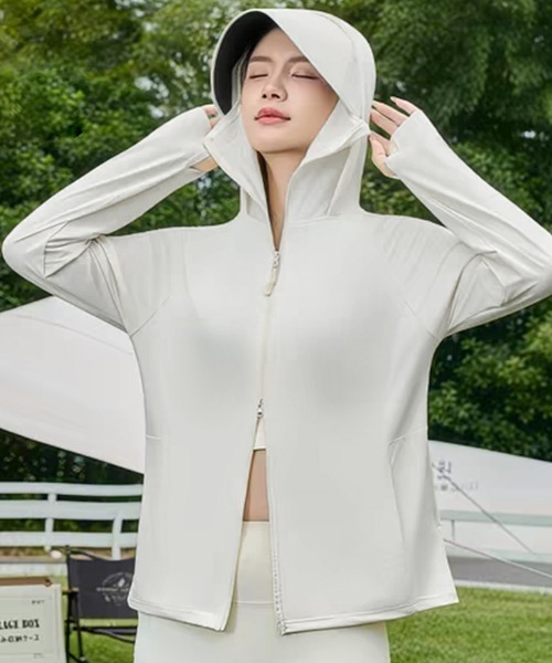 ONEP STAR（ワンピスター）の「接触冷感×UVカットフェイスガードパーカー（ブルゾン・レディース・ホワイト/ダークグレー/ブラック/ライトグレー/ピンク/カーキ/ライトグリーン・LARGE/X-LARGE）」の16枚目の写真