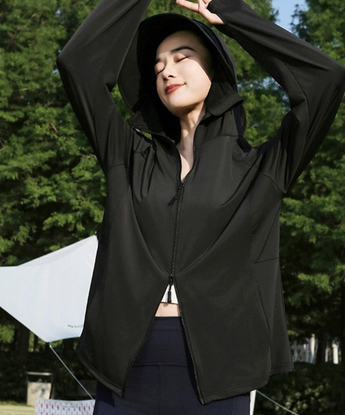 ONEP STAR（ワンピスター）の「接触冷感×UVカットフェイスガードパーカー（ブルゾン・レディース・ホワイト/ダークグレー/ブラック/ライトグレー/ピンク/カーキ/ライトグリーン・LARGE/X-LARGE）」の11枚目の写真