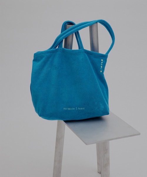 FRUIT OF THE LOOM(フルーツオブザルーム)の「Fruit of the Loom × Ameri FRUIT EMBROIDERY BAG(ショルダーバッグ・レディース・ブルー/グレー/イエロー・FREE)」の6枚目の写真