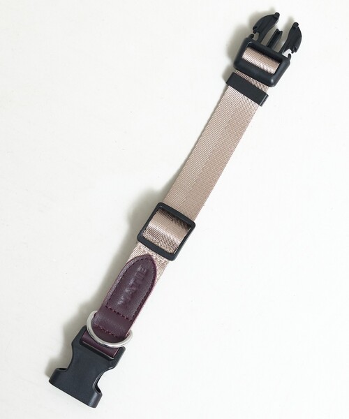 LOWELL things(ロウェル シングス)の「MATIE/中型犬/首輪【Direction by 有末 麻祐子】(リード/ハーネス/首輪・レディース・ベージュ/ブラウン/ブラック・フリー)」の9枚目の写真