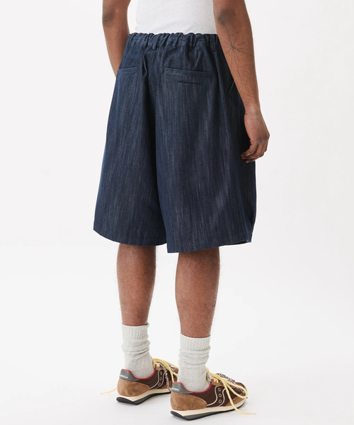 WISM（ウィズム）の「Estudio Niksen / エストゥディオ・ニクセン Stopper Denim Bermudas（その他パンツ・メンズ・ネイビー・2/1）」の7枚目の写真
