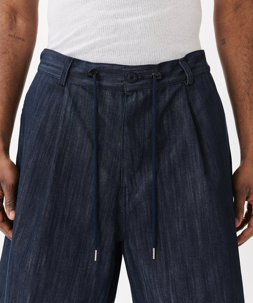 WISM（ウィズム）の「Estudio Niksen / エストゥディオ・ニクセン Stopper Denim Bermudas（その他パンツ・メンズ・ネイビー・2/1）」の8枚目の写真