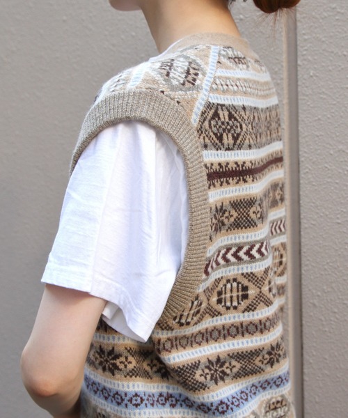 THE SHINZONE(ザ シンゾーン)の「THE SHINZONE/シンゾーン フェアアイルニットベスト FAIR ISLE KNIT VEST 26AMSNI08(ベスト・レディース・ネイビー/ベージュ・FREE)」の4枚目の写真