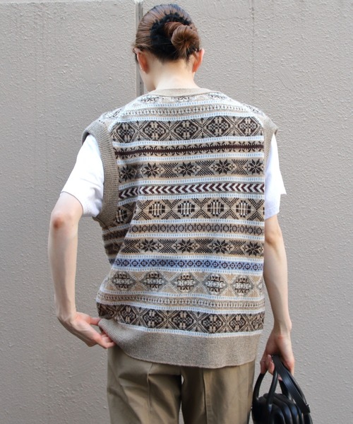 THE SHINZONE(ザ シンゾーン)の「THE SHINZONE/シンゾーン フェアアイルニットベスト FAIR ISLE KNIT VEST 26AMSNI08(ベスト・レディース・ネイビー/ベージュ・FREE)」の10枚目の写真