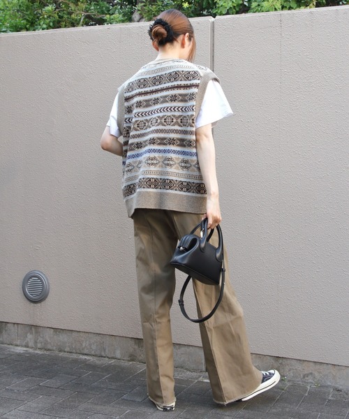 THE SHINZONE(ザ シンゾーン)の「THE SHINZONE/シンゾーン フェアアイルニットベスト FAIR ISLE KNIT VEST 26AMSNI08(ベスト・レディース・ネイビー/ベージュ・FREE)」の15枚目の写真