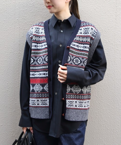 THE SHINZONE(ザ シンゾーン)の「THE SHINZONE/シンゾーン フェアアイルニットベスト FAIR ISLE KNIT VEST 26AMSNI08(ベスト・レディース・ネイビー/ベージュ・FREE)」の21枚目の写真