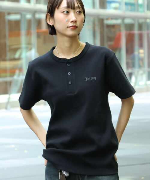 BEN DAVIS(ベンデイビス)の「【BEN DAVIS(ベンデイビス)】 RIB HENLEY TEE / Tシャツ 半袖 ヘンリーネック 刺繍 ワンポイント ユニセックス ピス(Tシャツ/カットソー・メンズ・グレー/ブラック/ホワイト・MEDIUM/X-LARGE/LARGE)」の5枚目の写真