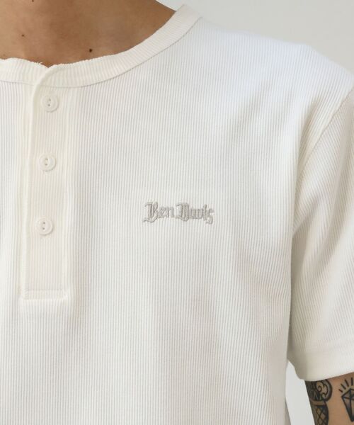 BEN DAVIS(ベンデイビス)の「【BEN DAVIS(ベンデイビス)】 RIB HENLEY TEE / Tシャツ 半袖 ヘンリーネック 刺繍 ワンポイント ユニセックス ピス(Tシャツ/カットソー・メンズ・グレー/ブラック/ホワイト・MEDIUM/X-LARGE/LARGE)」の8枚目の写真