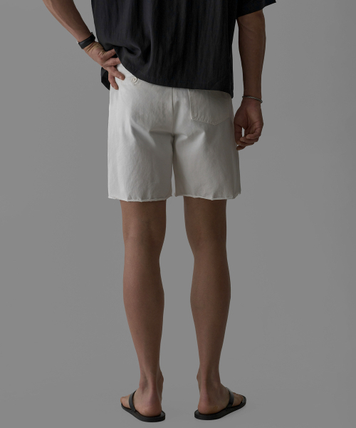BOWLOW PRODUCT（バウロープロダクト）の「カットオフコットンハーフパンツ[アイボリー]（その他パンツ・メンズ・その他・MEDIUM/LARGE/X-LARGE）」の4枚目の写真