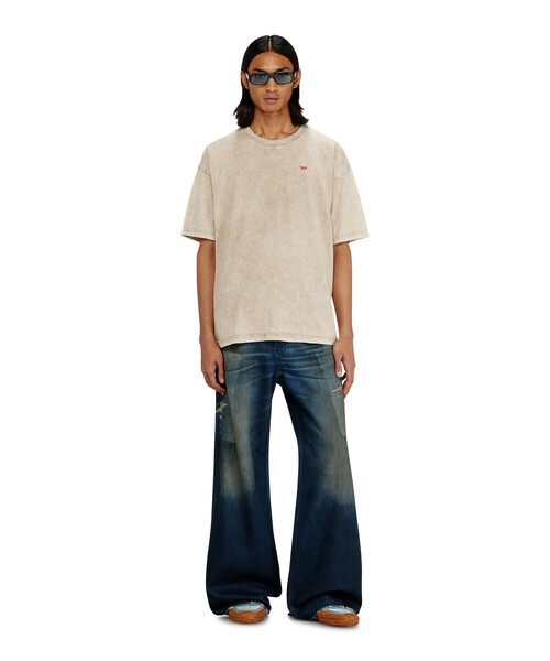 DIESEL（ディーゼル）の「メンズ Tシャツ T-BOXT-AA14（Tシャツ/カットソー・メンズ・ブラック系その他/ピンク系その他/ベージュ系その他・X-SMALL/MEDIUM/SMALL/X-LARGE/XXX-LARGE/LARGE/XX-LARGE）」の8枚目の写真