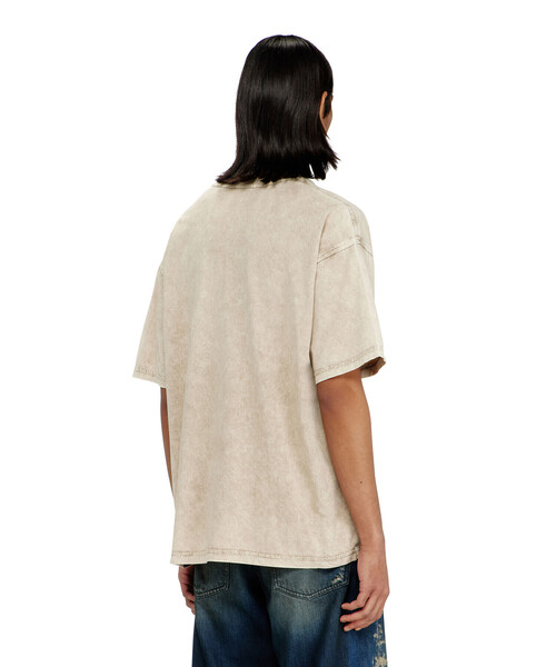 DIESEL（ディーゼル）の「メンズ Tシャツ T-BOXT-AA14（Tシャツ/カットソー・メンズ・ブラック系その他/ピンク系その他/ベージュ系その他・X-SMALL/MEDIUM/SMALL/X-LARGE/XXX-LARGE/LARGE/XX-LARGE）」の9枚目の写真
