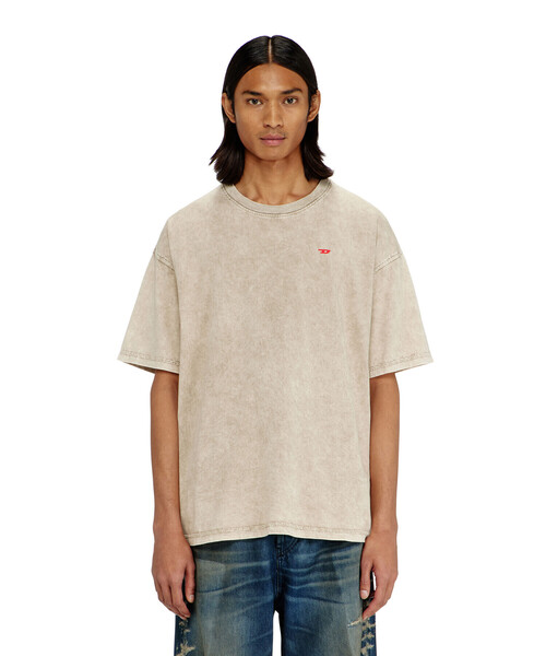 DIESEL（ディーゼル）の「メンズ Tシャツ T-BOXT-AA14（Tシャツ/カットソー・メンズ・ブラック系その他/ピンク系その他/ベージュ系その他・X-SMALL/MEDIUM/SMALL/X-LARGE/XXX-LARGE/LARGE/XX-LARGE）」の10枚目の写真