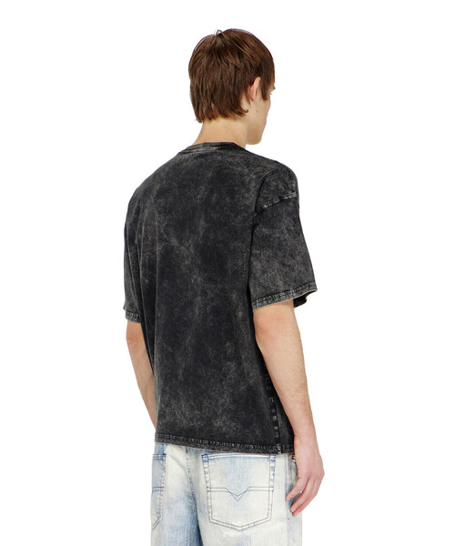 DIESEL（ディーゼル）の「メンズ Tシャツ T-BOXT-AA14（Tシャツ/カットソー・メンズ・ブラック系その他/ピンク系その他/ベージュ系その他・X-SMALL/MEDIUM/SMALL/X-LARGE/XXX-LARGE/LARGE/XX-LARGE）」の13枚目の写真