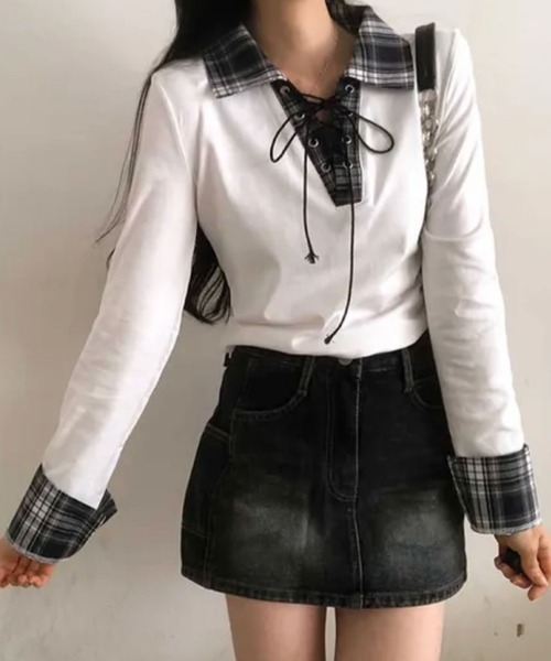 2ly2(トゥーリートゥー)の「レースアップ×チェック切替が映える / 大人ガーリートップス(Tシャツ/カットソー・レディース・ブラック/ホワイト/グレー・FREE)」の2枚目の写真