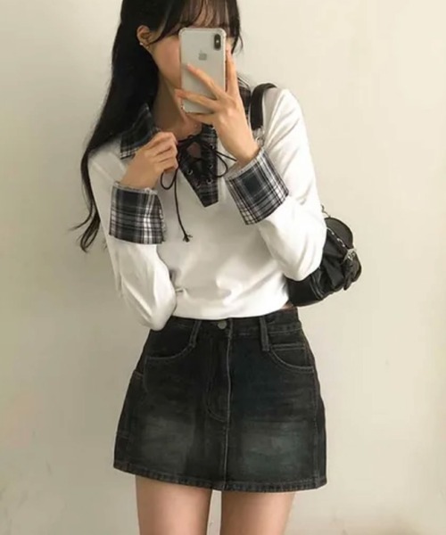 2ly2(トゥーリートゥー)の「レースアップ×チェック切替が映える / 大人ガーリートップス(Tシャツ/カットソー・レディース・ブラック/ホワイト/グレー・FREE)」の5枚目の写真