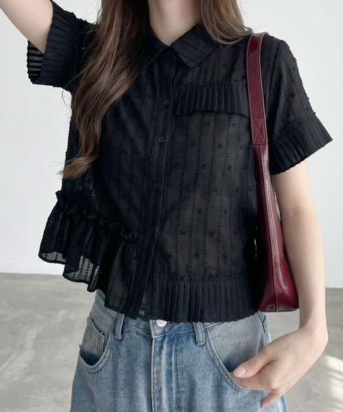 umune(ウムネ)の「ブラウス ドット柄 ジャガード 裾プリーツ フリル 5分袖 五分袖 衿付き シアー 透け感 フェミニン トップス 夏(シャツ/ブラウス・レディース・オフホワイト/ブラック・FREE)」の2枚目の写真
