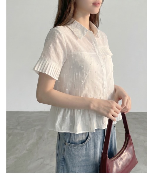 umune(ウムネ)の「ブラウス ドット柄 ジャガード 裾プリーツ フリル 5分袖 五分袖 衿付き シアー 透け感 フェミニン トップス 夏(シャツ/ブラウス・レディース・オフホワイト/ブラック・FREE)」の16枚目の写真