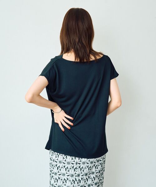 YECCA VECCA(イェッカヴェッカ)の「【接触冷感】ドレープカットトップス(Tシャツ/カットソー・レディース・ブラウン/ブルーグリーン/ブラック・FREE)」の9枚目の写真