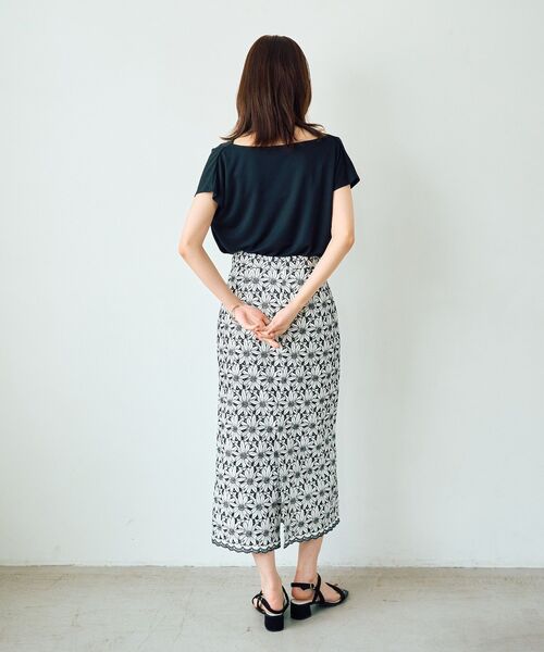 YECCA VECCA(イェッカヴェッカ)の「【接触冷感】ドレープカットトップス(Tシャツ/カットソー・レディース・ブラウン/ブルーグリーン/ブラック・FREE)」の15枚目の写真