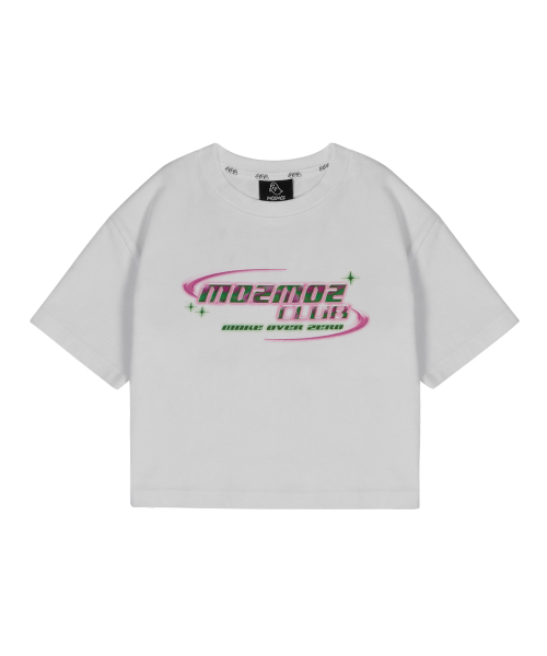 MOZMOZ(モズモズ)の「Y2Kロゴセミクロップ半袖Tシャツホワイト(Tシャツ/カットソー・レディース・その他・FREE)」の1枚目の写真