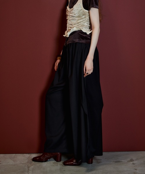 MAISON SPECIAL(メゾンスペシャル)の「Volume Suiting Pants/ボリュームスーチングパンツ(その他パンツ・レディース・ブラック/グレー・36/38)」の4枚目の写真