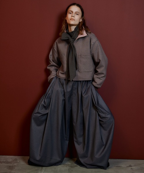 MAISON SPECIAL(メゾンスペシャル)の「Volume Suiting Pants/ボリュームスーチングパンツ(その他パンツ・レディース・ブラック/グレー・36/38)」の11枚目の写真