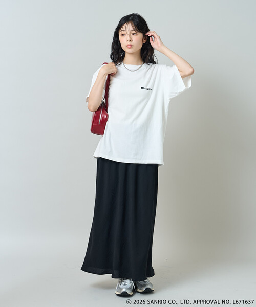 FREAK'S STORE(フリークスストア)の「SANRIO/サンリオ ”HELLO KITTY' 目隠し コミックプリントTシャツ(Tシャツ/カットソー・レディース・オフホワイト/チャコール/ピンク・フリ-)」の7枚目の写真