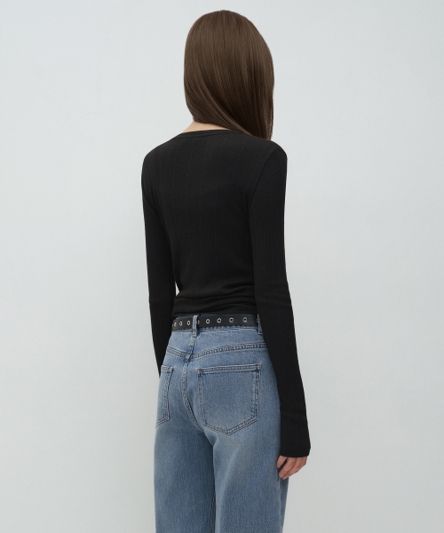MUSINSA STANDARD WOMAN（ムシンサスタンダードウーマン）の「ウィメンズソフトリブ長袖Tシャツ[ブラック]（Tシャツ/カットソー・レディース・その他・X-SMALL/SMALL/MEDIUM/LARGE）」の3枚目の写真