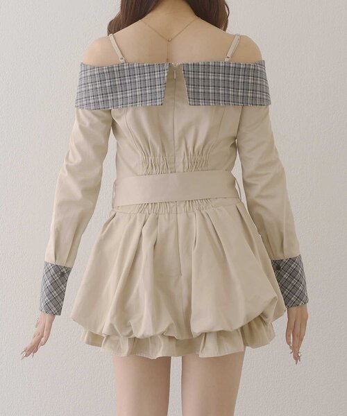 Belle Charme(ベルシャルム)の「【Belle Charme】2way Trench Onepiece(ワンピース・レディース・ブラック/ベージュ/アイボリー・FREE)」の8枚目の写真