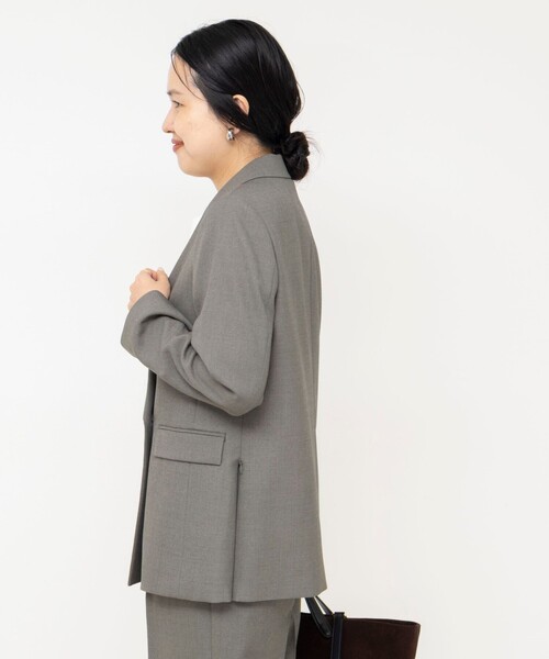 NOLLEY’S Sophi(ノーリーズソフィ)の「《セットアップ対応》ウォッシャブルドライシャークサイドスリットジャケット(テーラードジャケット・レディース・グレー/ブラウン・36/38/34)」の22枚目の写真
