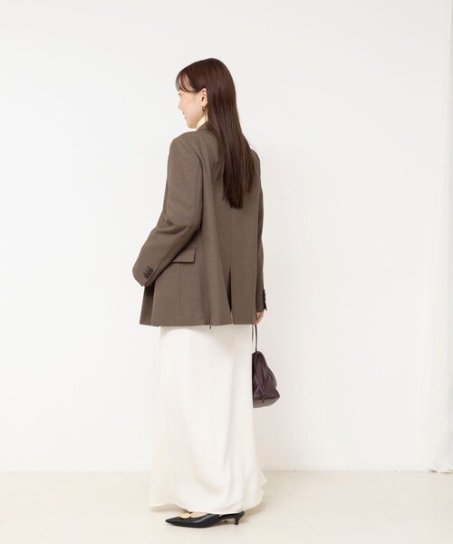NOLLEY’S Sophi(ノーリーズソフィ)の「《セットアップ対応》ウォッシャブルドライシャークサイドスリットジャケット(テーラードジャケット・レディース・グレー/ブラウン・36/38/34)」の16枚目の写真