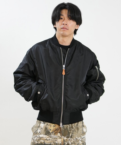 NEW ERA(ニューエラ)の「NEW ERA/ニューエラ MA-1ジャケット 15129334/15129335(MA-1・メンズ・オリーブ/ブラック・XXL/XL/L/M)」の3枚目の写真