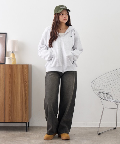 KANGOL(カンゴール)の「【KANGOL/カンゴール】別注 裏起毛 ワンポイント刺繍 ジップアップパーカー(パーカー・メンズ・ブラック/チャコールグレー/ライトグレー/アッシュグレー/ネイビー/ワイン・M/L/XL)」の9枚目の写真