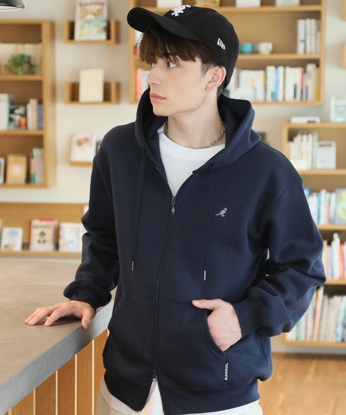 KANGOL(カンゴール)の「【KANGOL/カンゴール】別注 裏起毛 ワンポイント刺繍 ジップアップパーカー(パーカー・メンズ・ブラック/チャコールグレー/ライトグレー/アッシュグレー/ネイビー/ワイン・M/L/XL)」の7枚目の写真