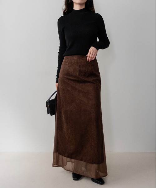 on:nue(オンニュ)の「【on:nue】スエードシアーレイヤードナロースカート /26-27 AW COLLECTION(スカート・レディース・カーキブラウン/ブラック/ブラウン・SMALL/MEDIUM)」の5枚目の写真