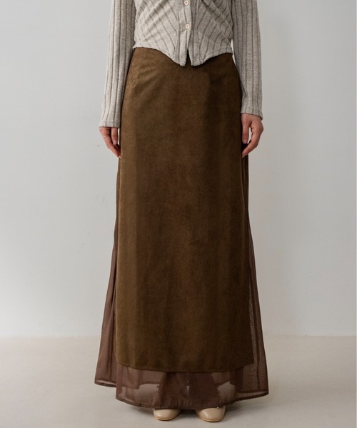 on:nue(オンニュ)の「【on:nue】スエードシアーレイヤードナロースカート /26-27 AW COLLECTION(スカート・レディース・カーキブラウン/ブラック/ブラウン・SMALL/MEDIUM)」の12枚目の写真